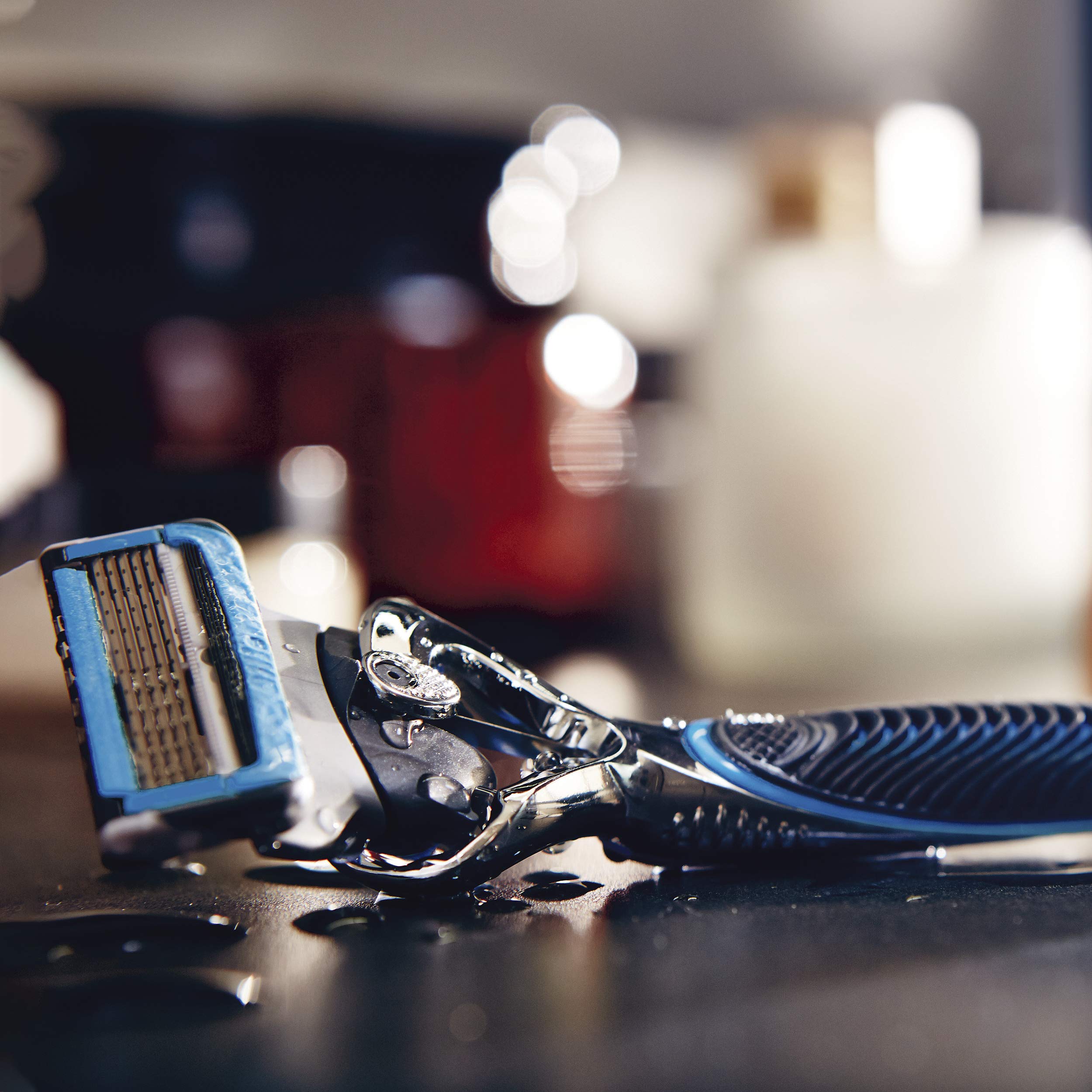 Gillette ProGlide Chill Men’s Razor Blades, 4 Blade Refills